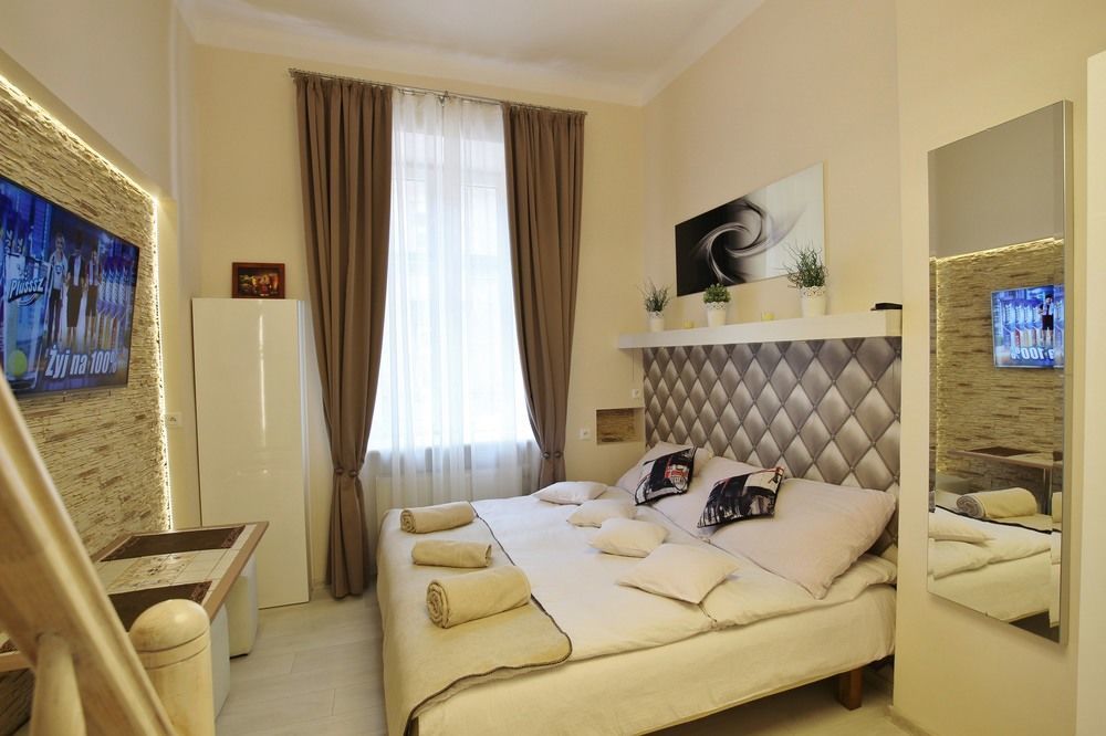 Rainbow Apartments 2 Krakow Ngoại thất bức ảnh
